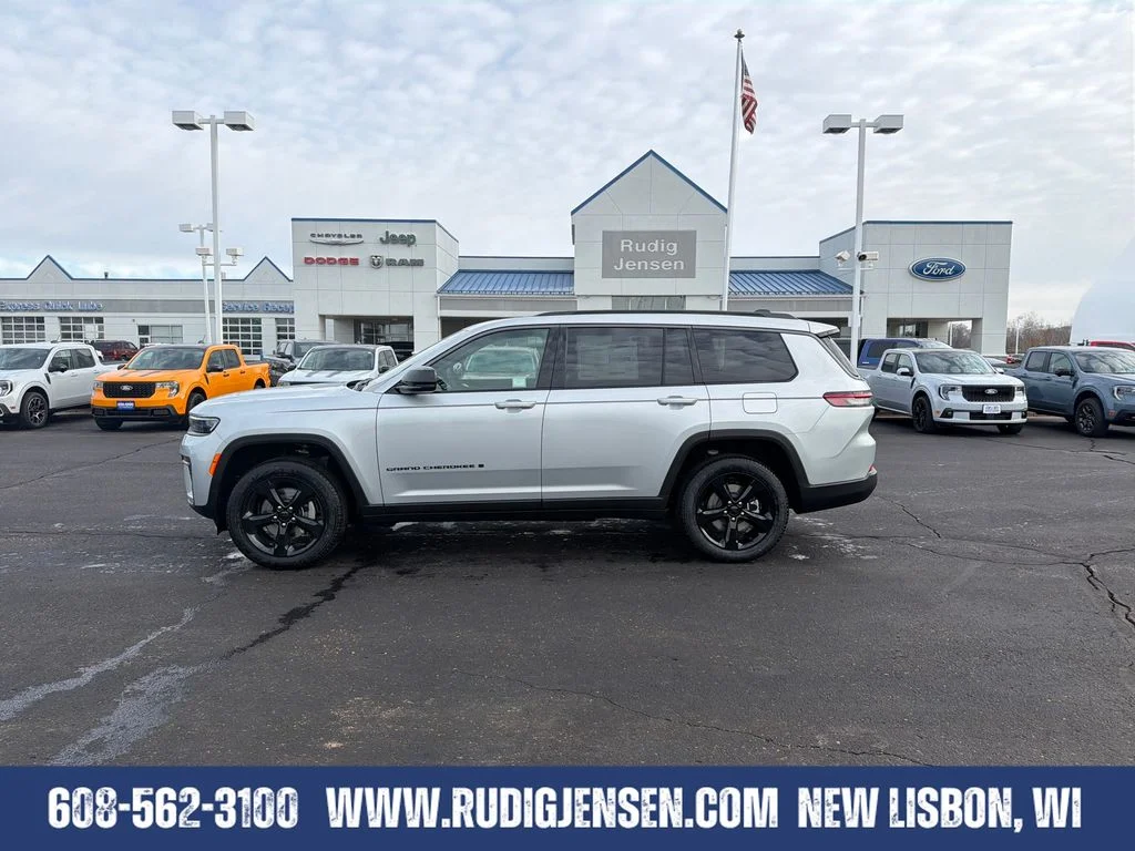 New 2026 Silver Jeep Limited image 2