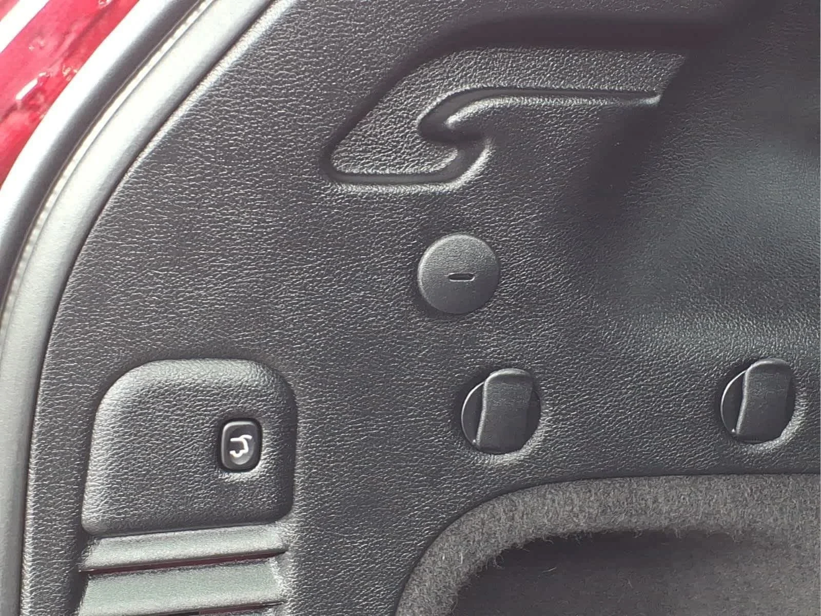 Used 2021 Velvet Red Pearlcoat Jeep High Altitude image 7