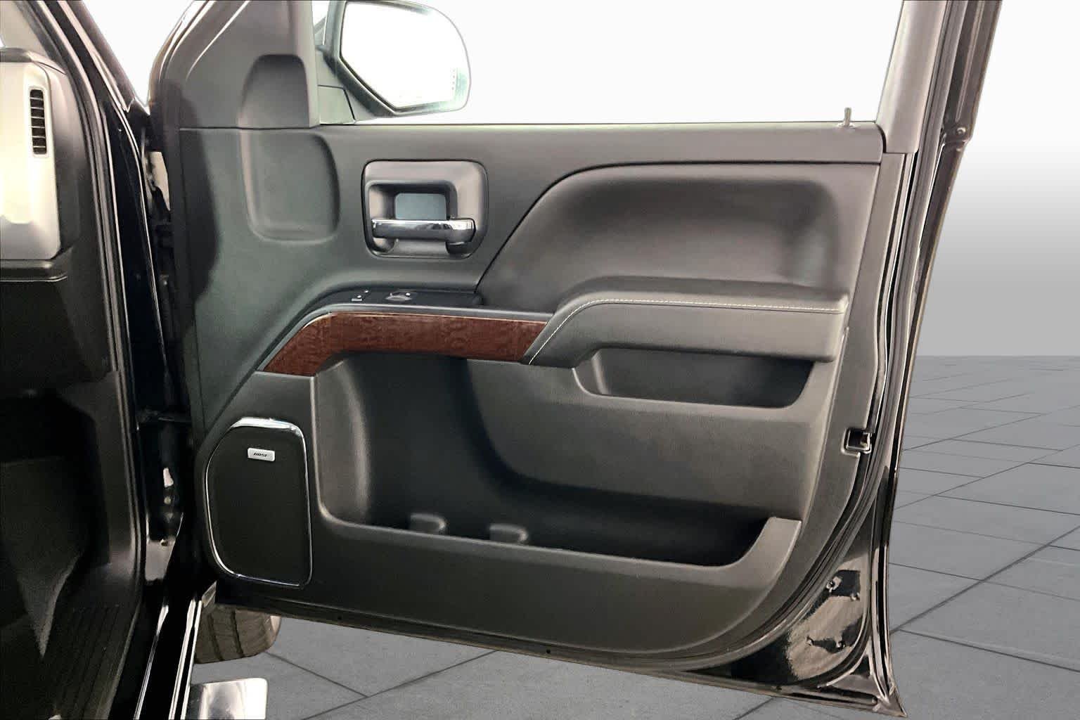 Used 2018 Onyx Black GMC SLT image 20