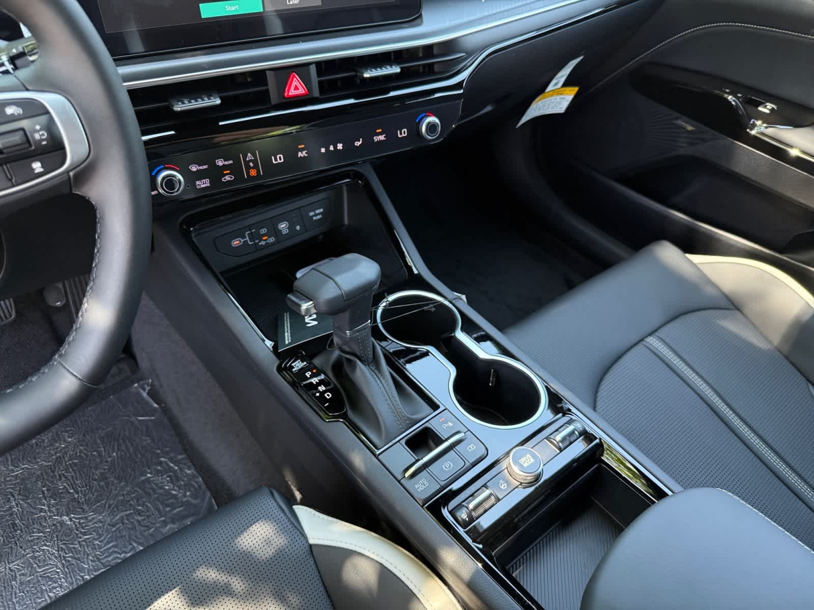 New 2026 Aurora Black Pearl Kia GT-Line AWD image 18