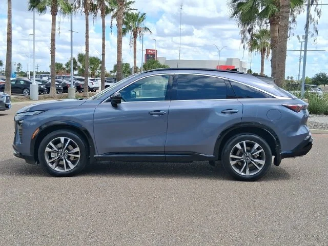 New 2027 MOONBOW BLUE INFINITI Luxe AWD image 3