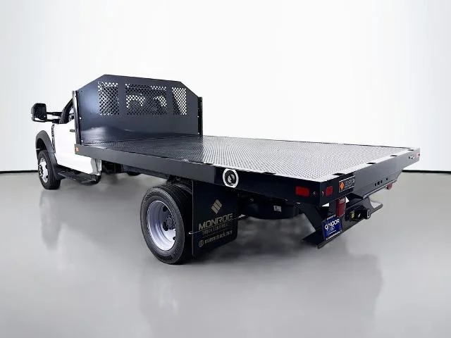 New 2025 Oxford White Ford F-450® XL image 31