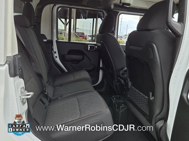 Used 2025 White Jeep Mojave image 16