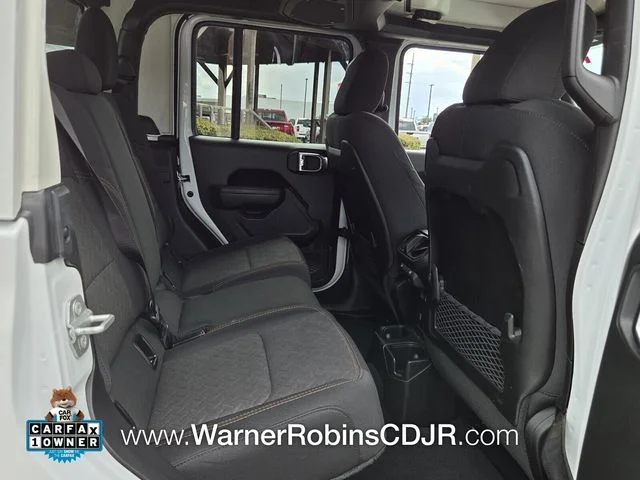 Used 2025 White Jeep Mojave image 16