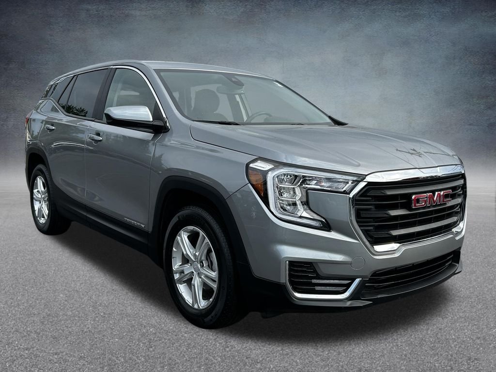 Used 2023 Sterling Metallic GMC SLE image 3