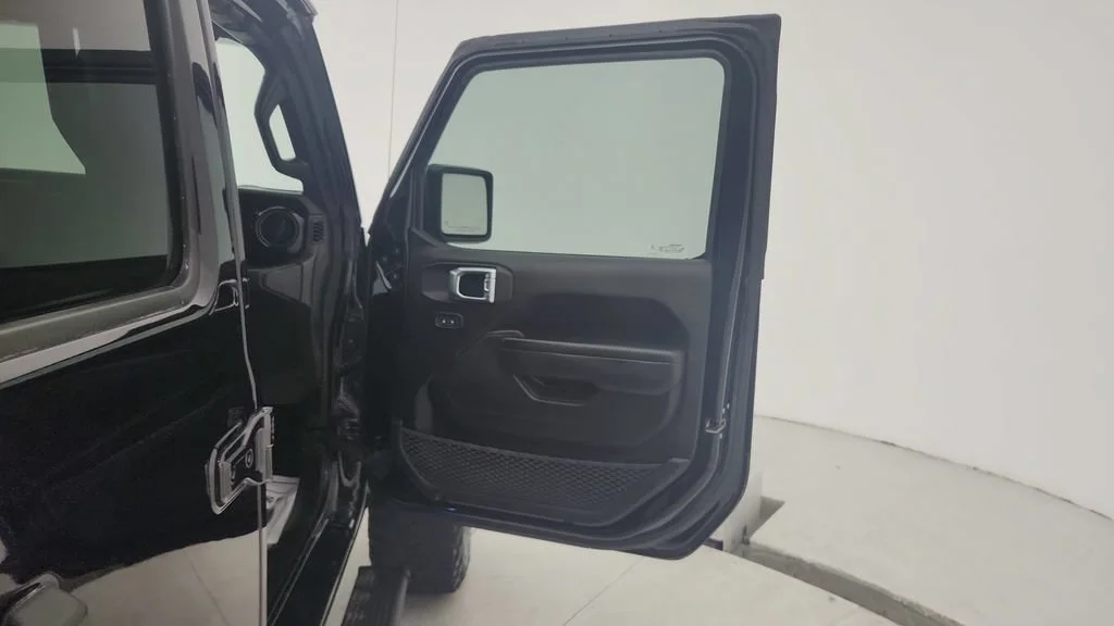 Used 2023 Black Jeep 4-Door Sport S 4x4 image 16