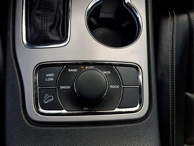 Used 2021 Gray Jeep Limited image 13