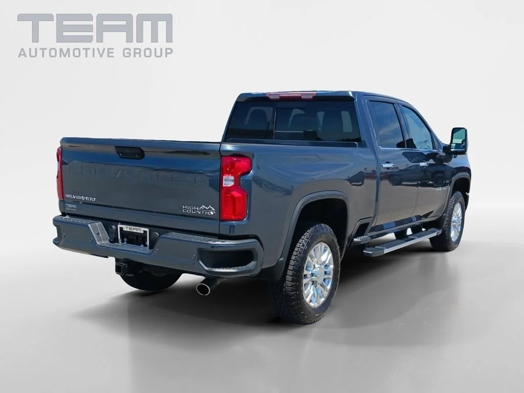 Used 2020 Shadow Gray Metallic Chevrolet High Country image 7