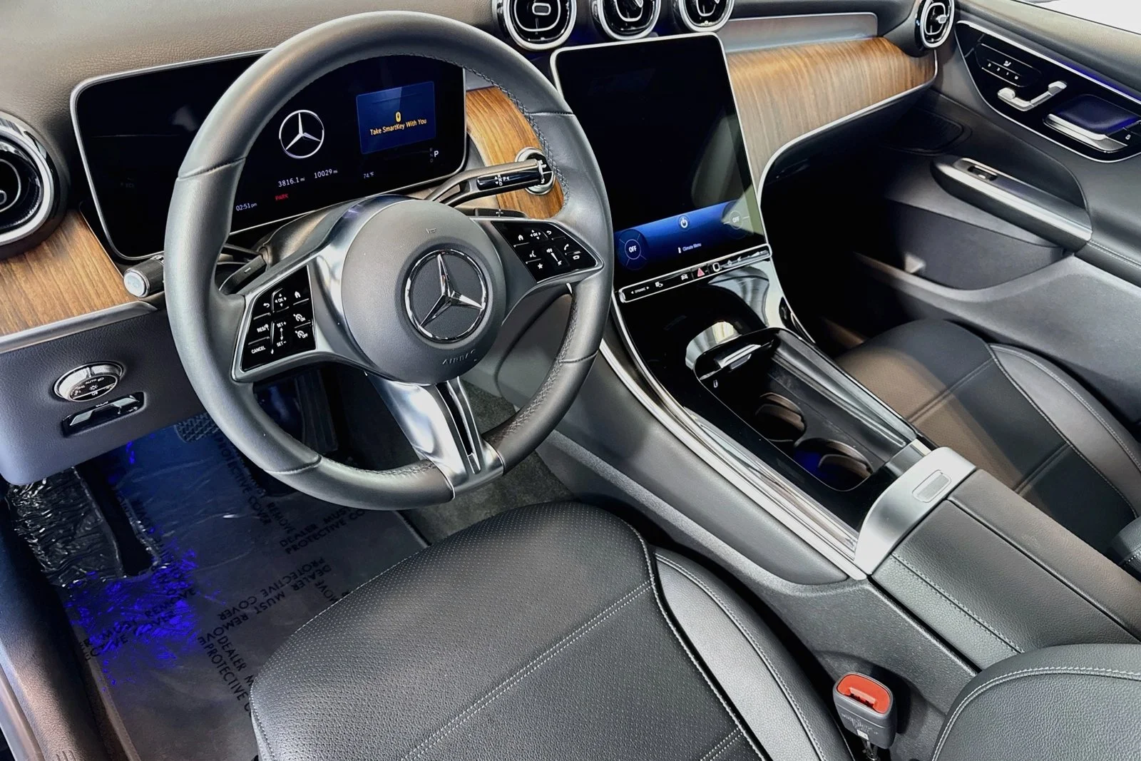 Used 2026 Black Mercedes-Benz GLC 300 image 9