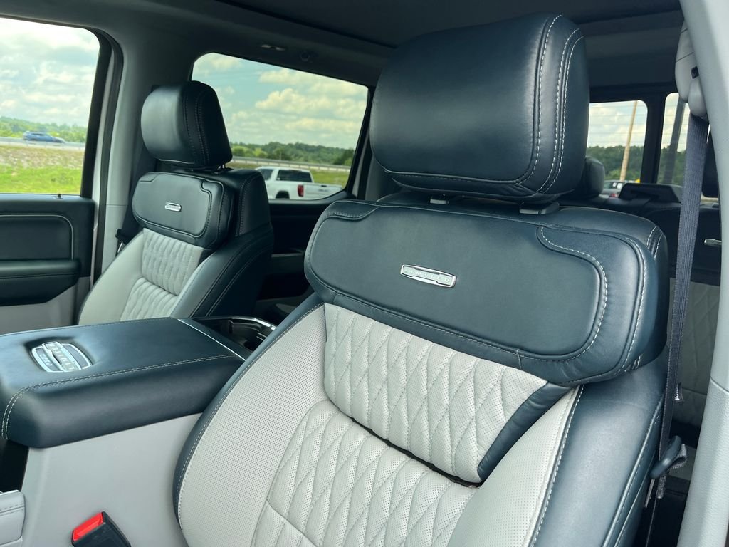 Used 2024 White Ford Limited image 13