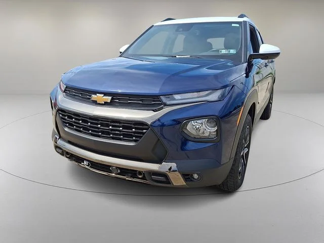 Used 2023 Blue Chevrolet ACTIV image 4