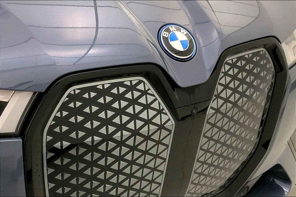 Used 2023 Storm Bay Metallic BMW M60 image 28