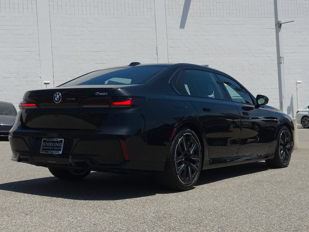New 2026 Black Sapphire Metallic BMW 740i image 17