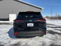 Used 2022 Midnight Black Metallic Toyota LE image 3