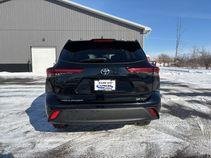 Used 2022 Midnight Black Metallic Toyota LE image 3