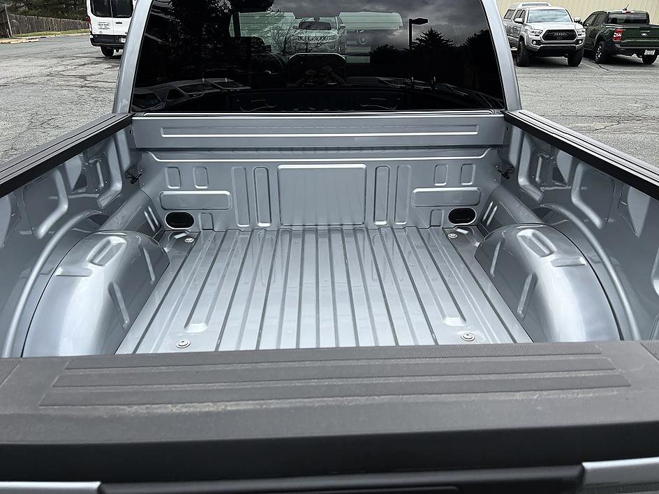 New 2026 Iconic Silver Metallic Ford XLT image 19