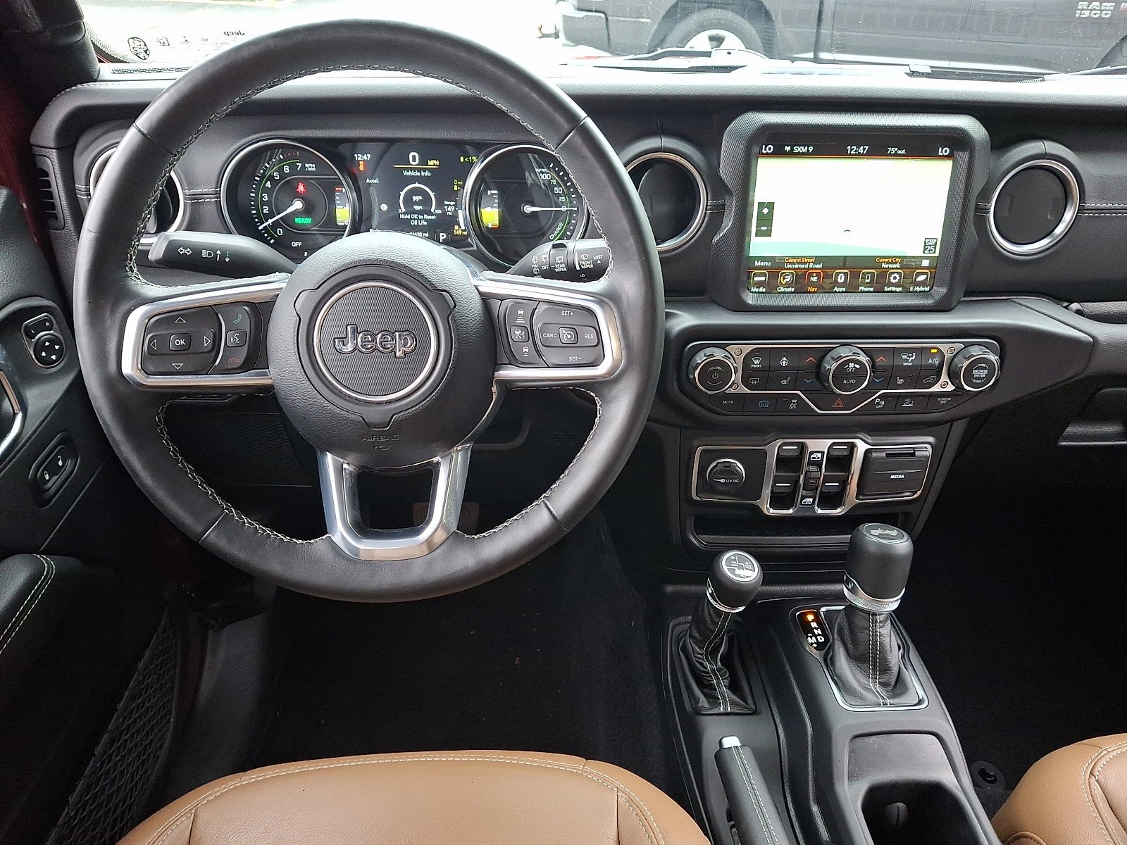 Used 2021 Snazzberry Pearlcoat Jeep Unlimited Sahara image 10