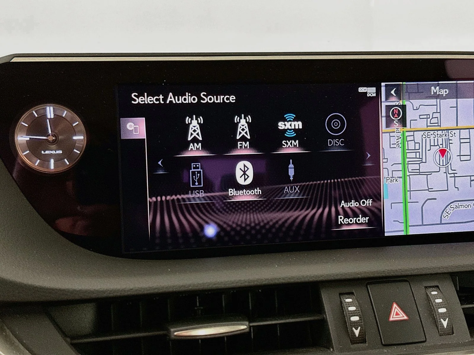 Used 2020 Green Lexus 300h image 15