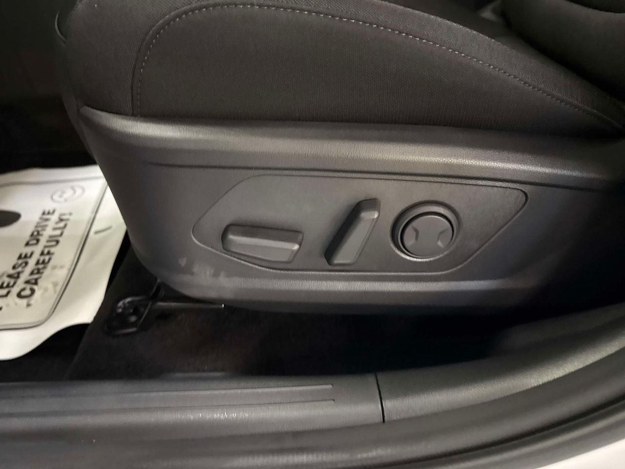 New 2025 Creamy White Pearl Hyundai SEL image 50