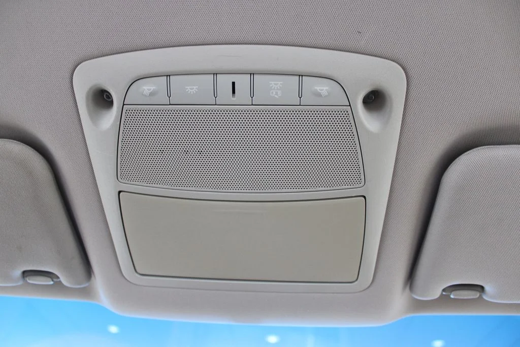Used 2014 Beige Nissan 2.5 S image 33