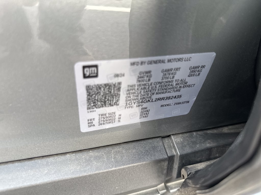 Used 2024 Silver Cadillac Sport Platinum image 30