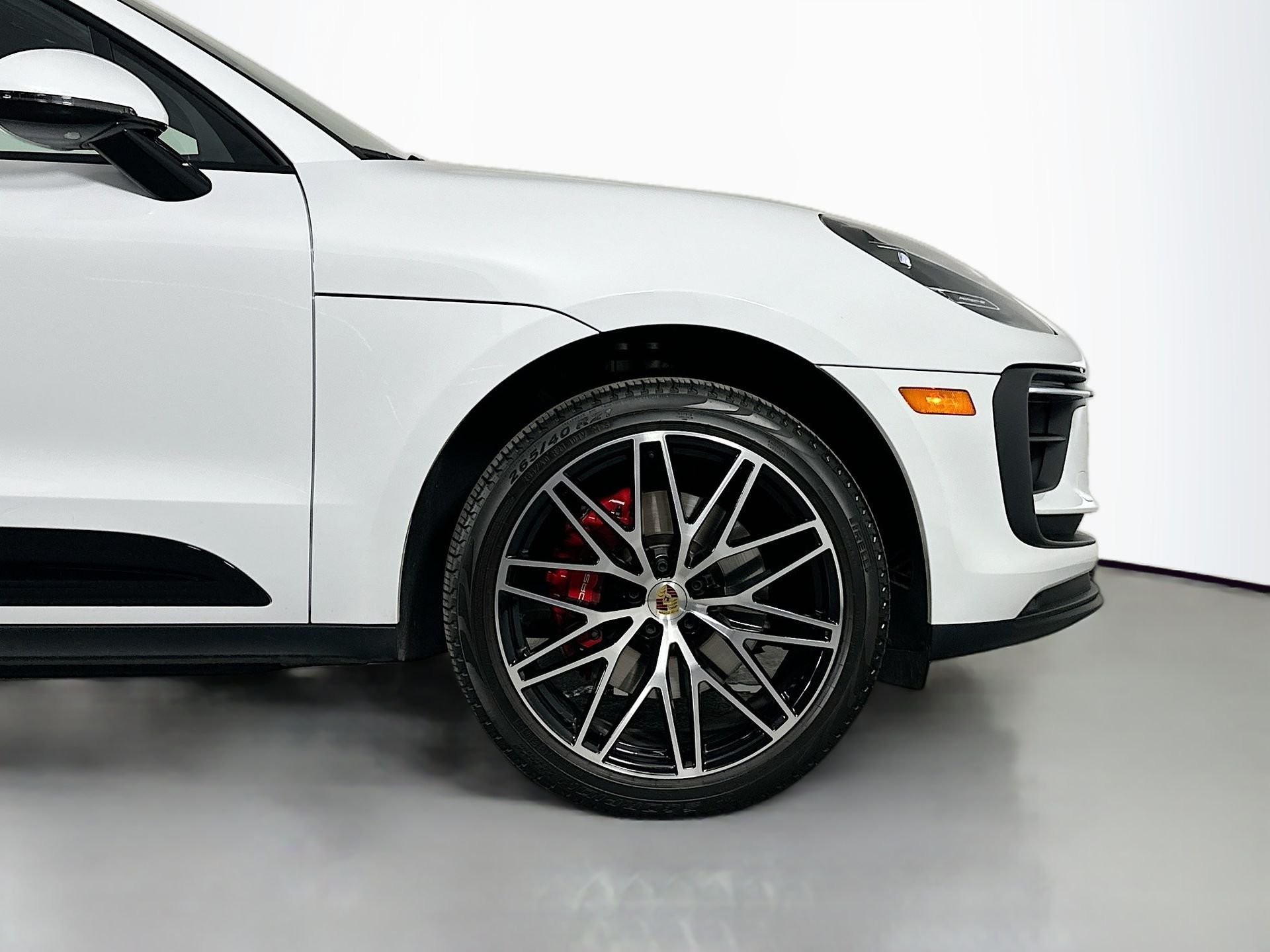 2024 Porsche Macan S - Photo 14