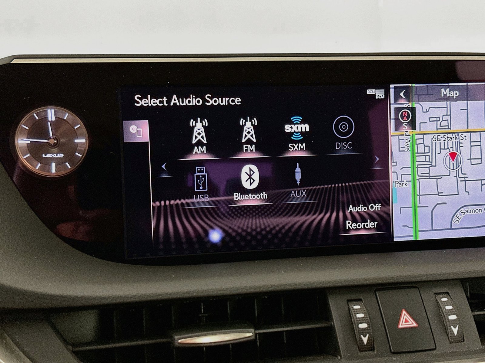 Used 2020 Sunlit Green Lexus 300h image 15