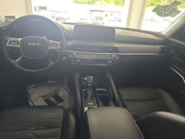 Certified Used 2022 Gray Kia SX image 11