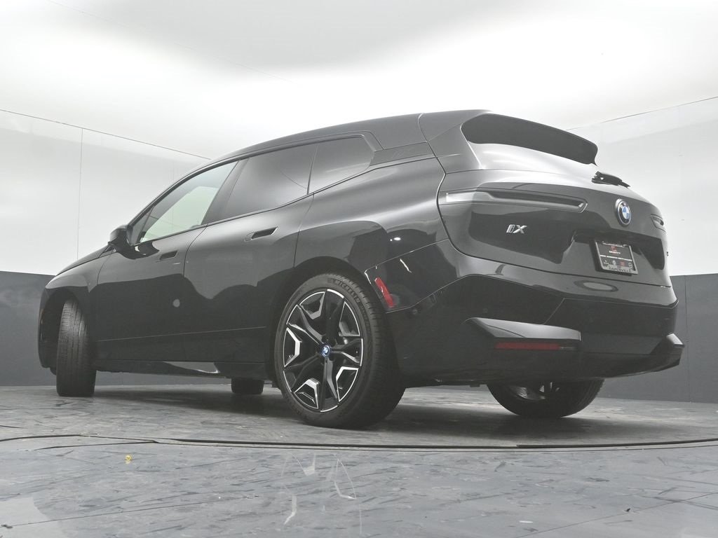 2023 BMW IX - Image 42