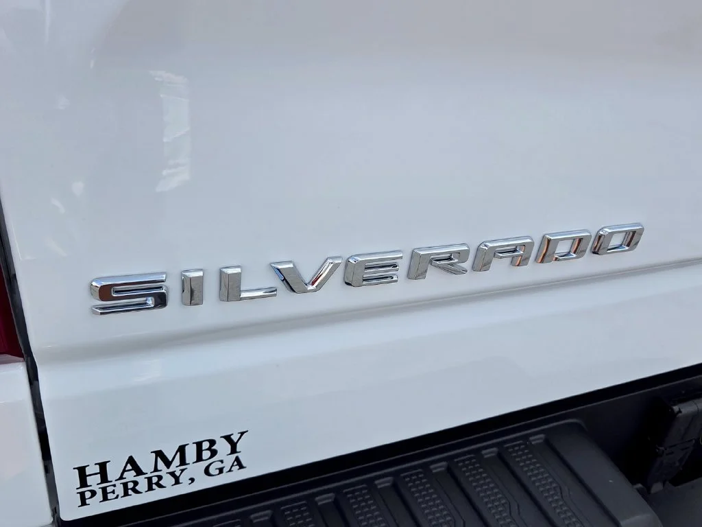 New 2026 Summit White Chevrolet LT image 35