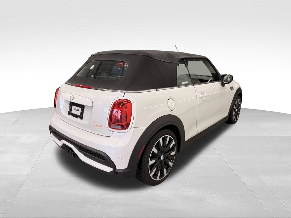 Certified Used 2024 Nanuq White Metallic MINI  image 6