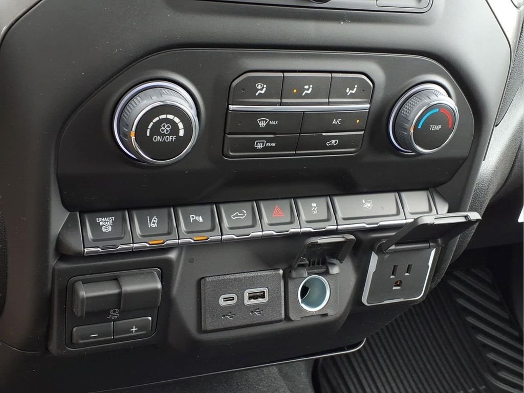 2026 Chevrolet Silverado 2500 HD Custom - Photo 12