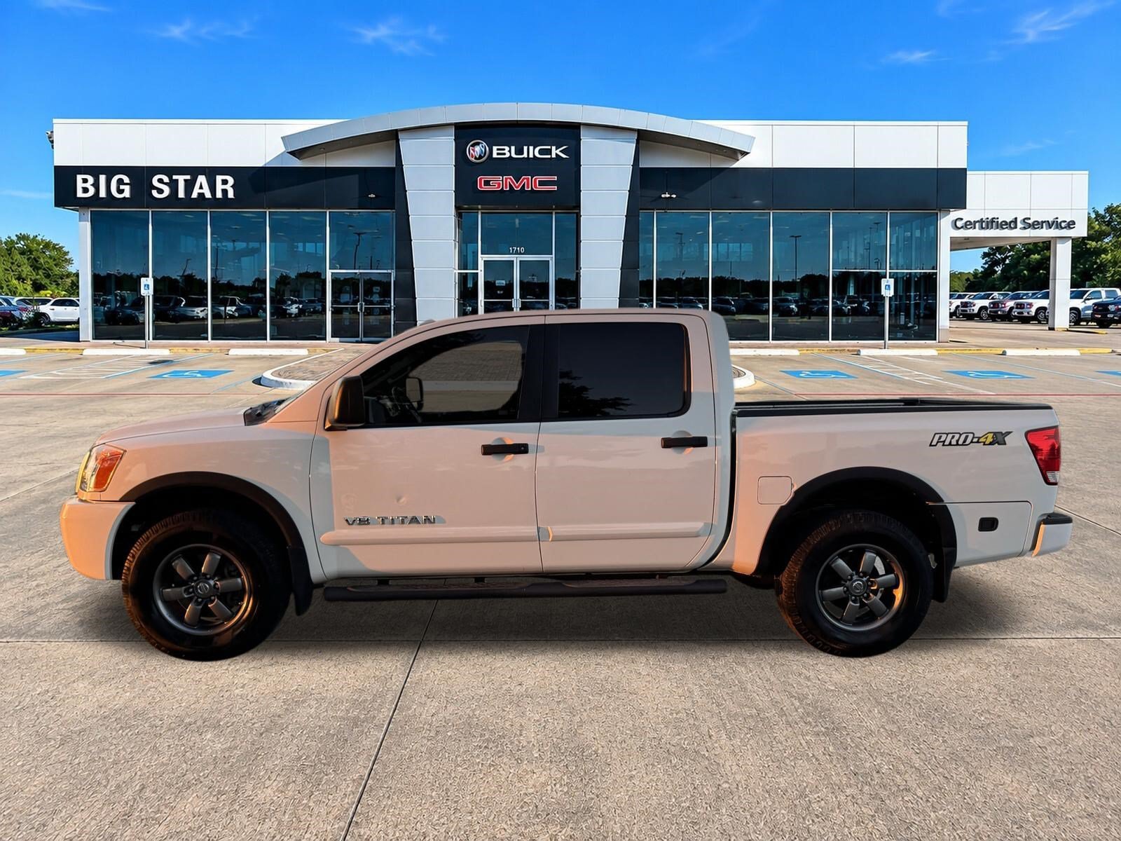 Used 2014 Glacier White Nissan PRO-4X image 3