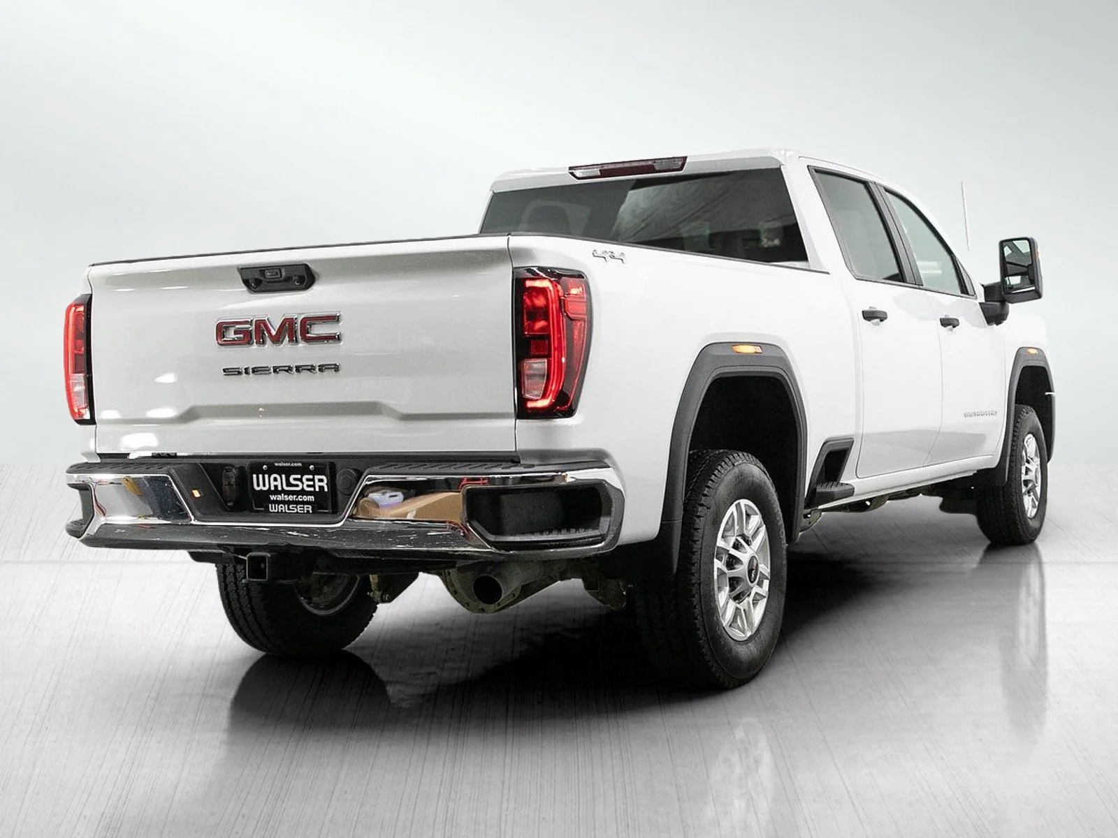 Used 2025 Summit White GMC Pro image 5
