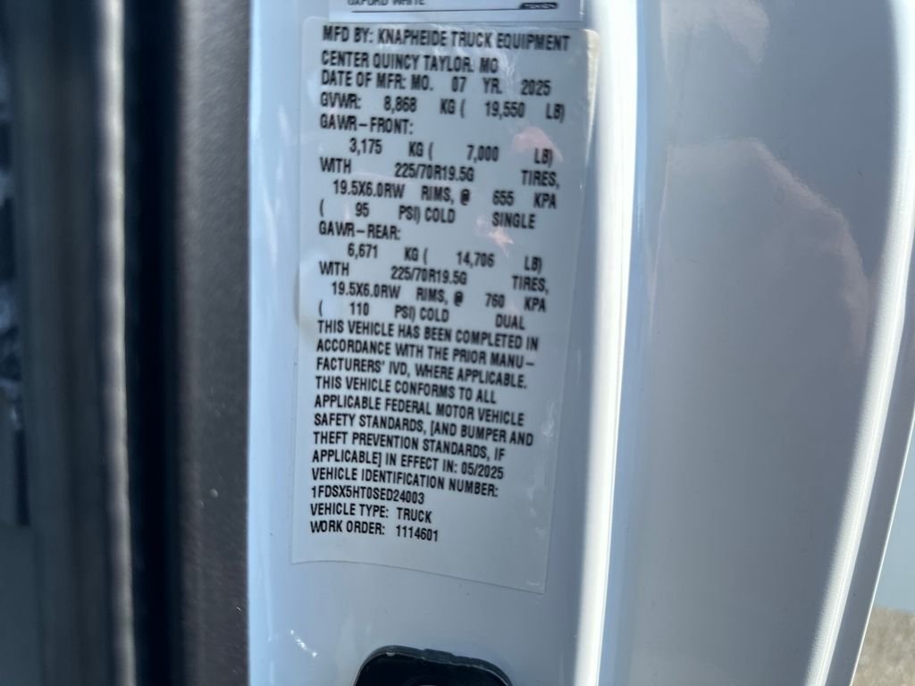 2025 Ford F-550 Super Duty Chassis Cab XL - Photo 18