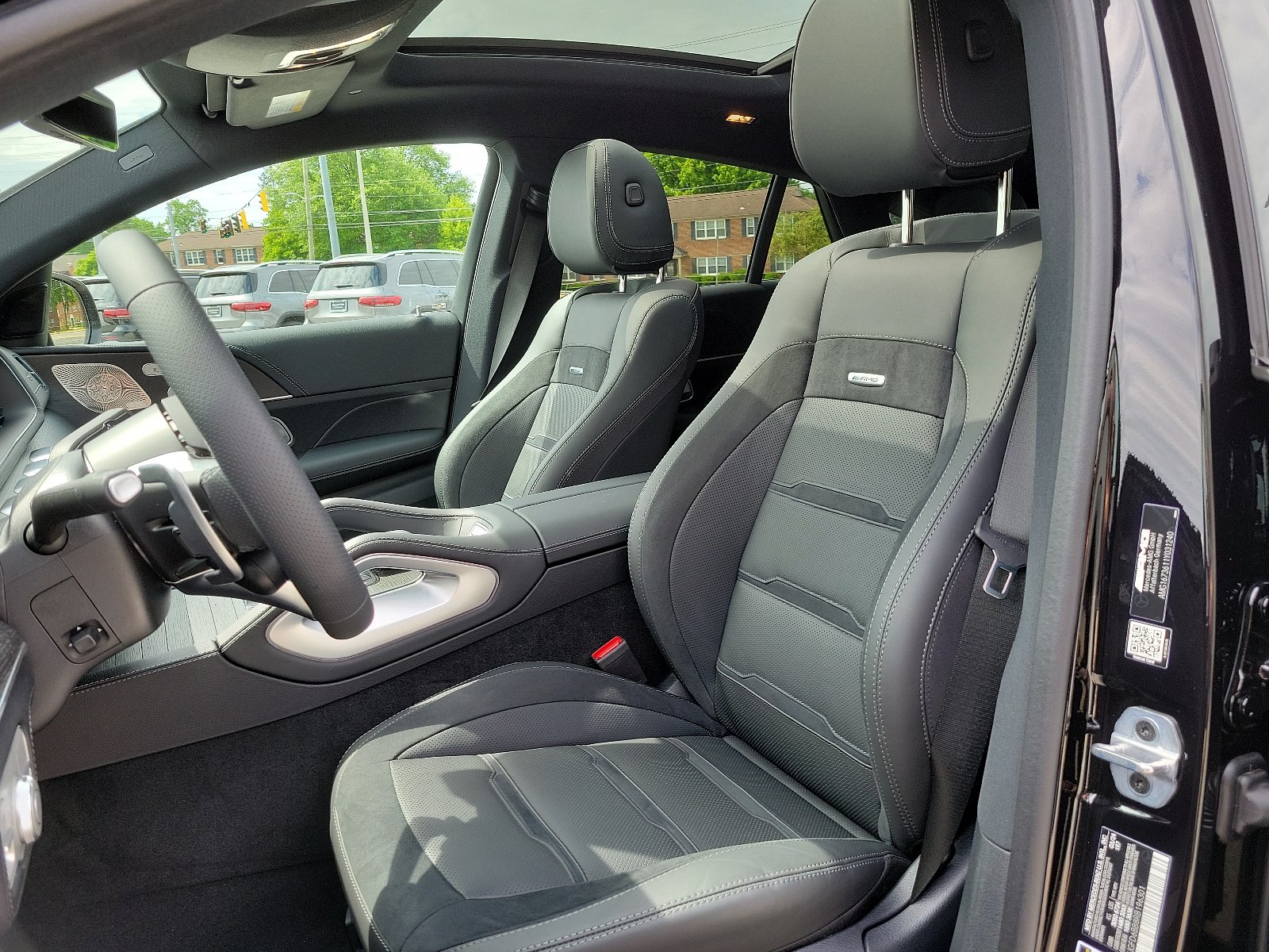 Certified Used 2024 Obsidian Black Metallic - 197 Mercedes-Benz AMG® GLE 53 image 9