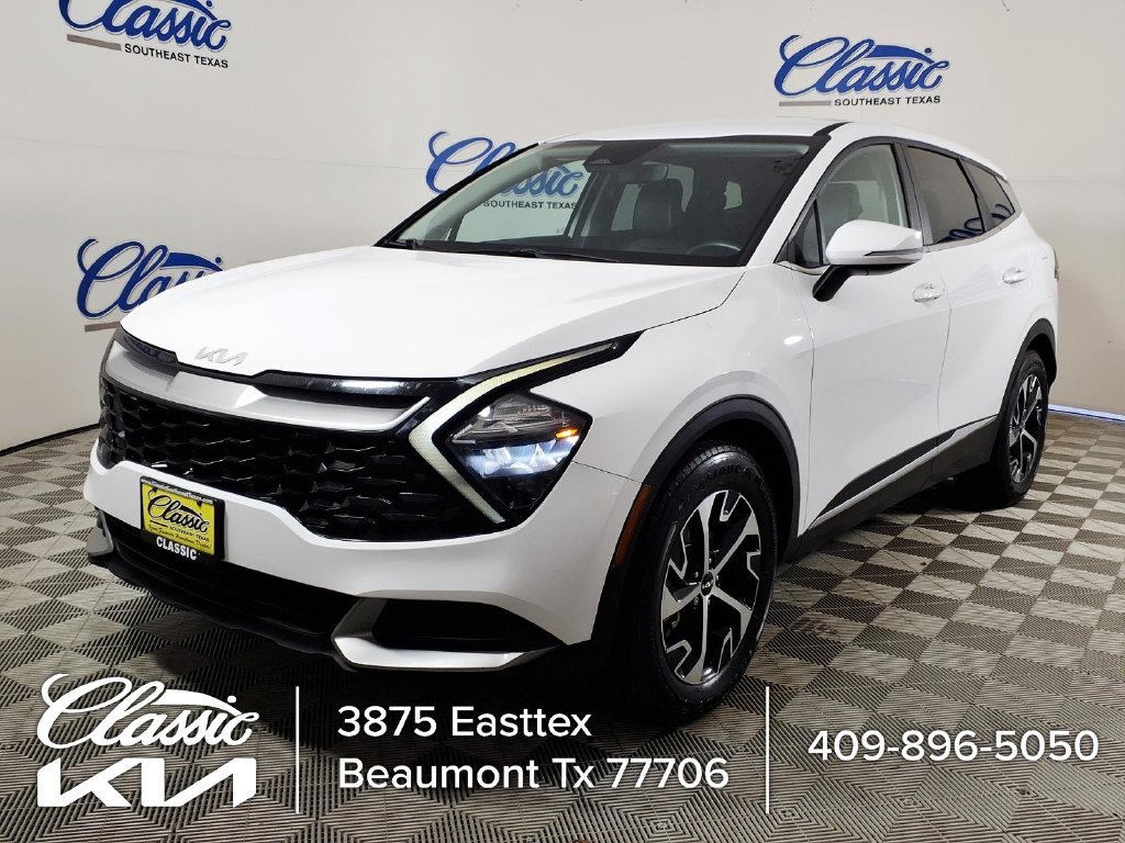 Used 2023 White Kia EX image 3