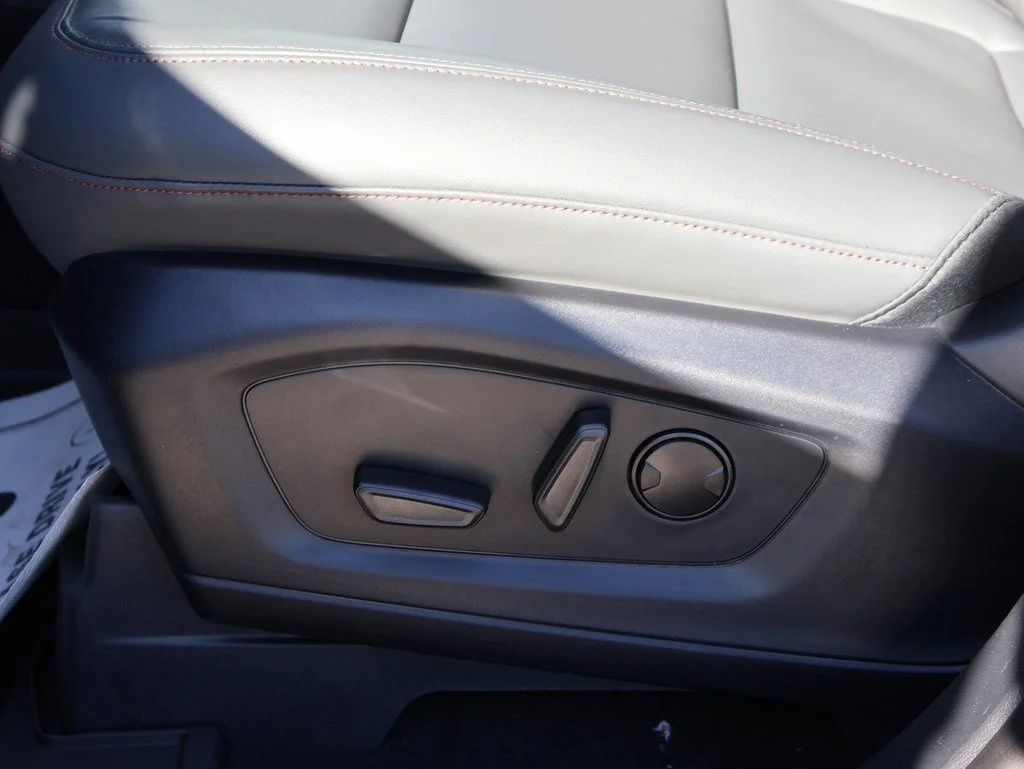 New 2026 Agate Black Metallic Ford Active image 26