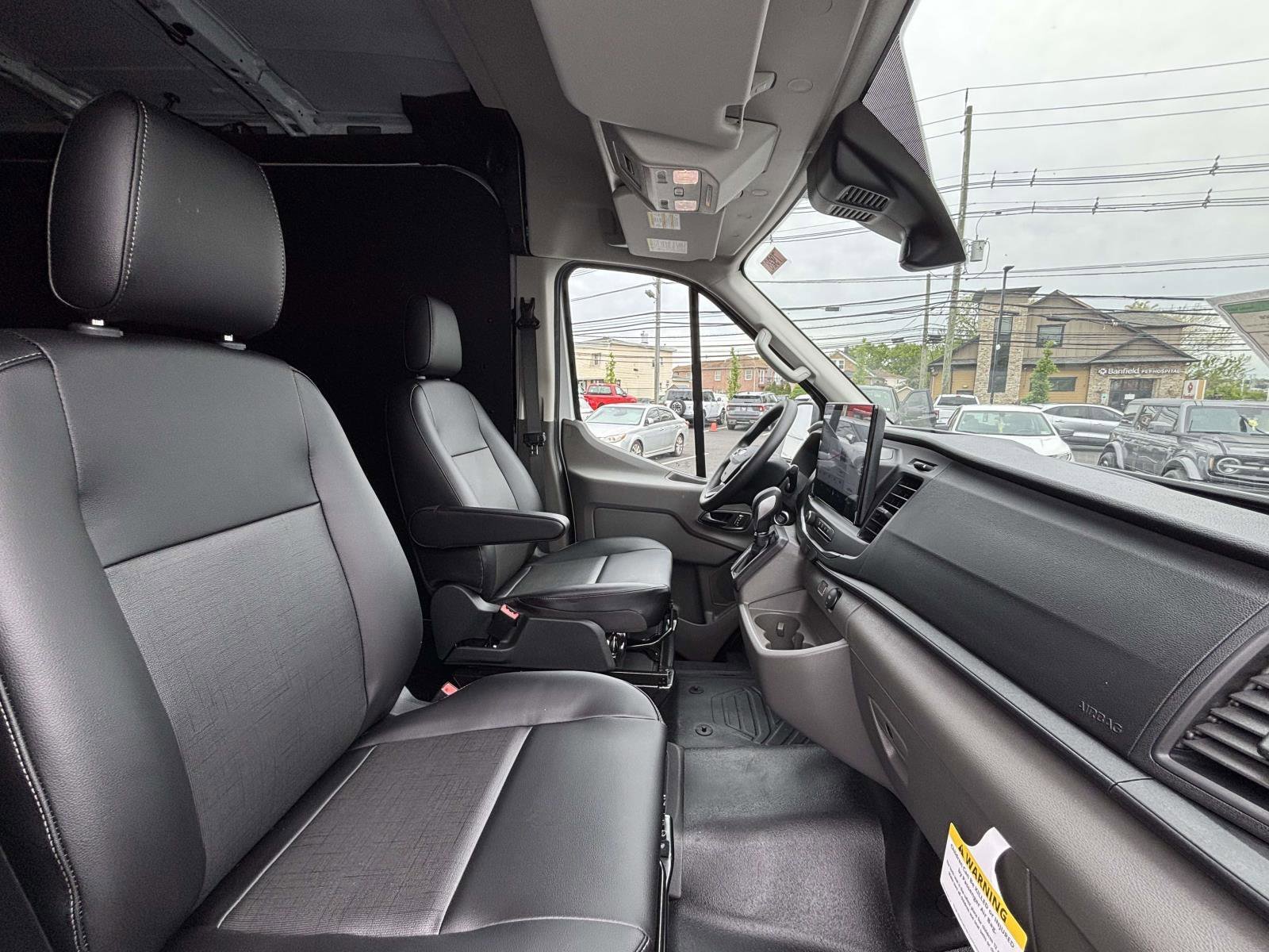 New 2026 Oxford White Ford Cargo Van image 24