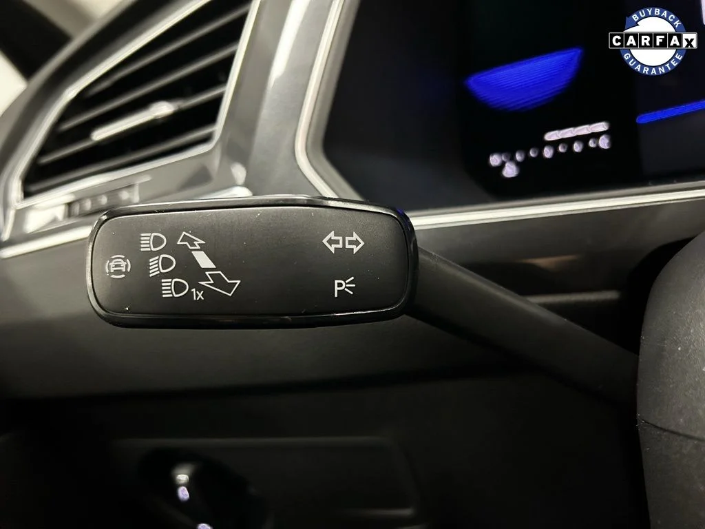 2022 Volkswagen Tiguan SE - Photo 13