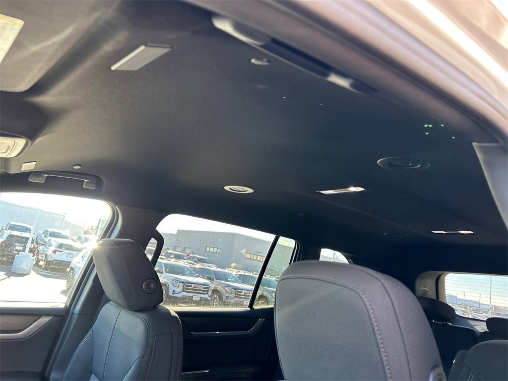 2026 GMC ACADIA - Image 27