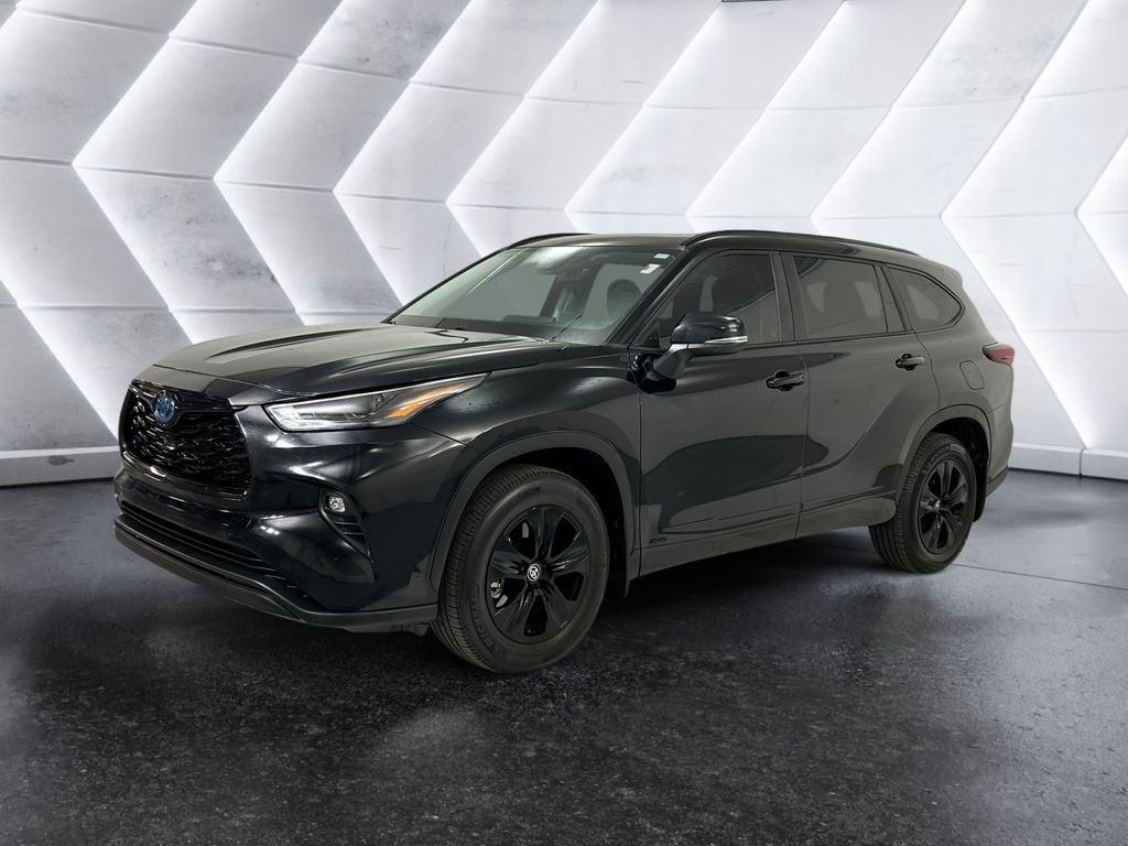 Used 2024 Black Toyota XLE image 3