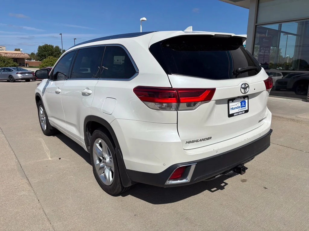 Used 2018 White Toyota Limited image 7