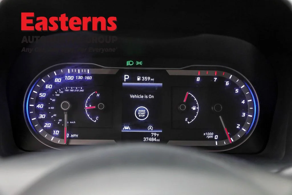 Used 2022 Black Hyundai SEL image 18