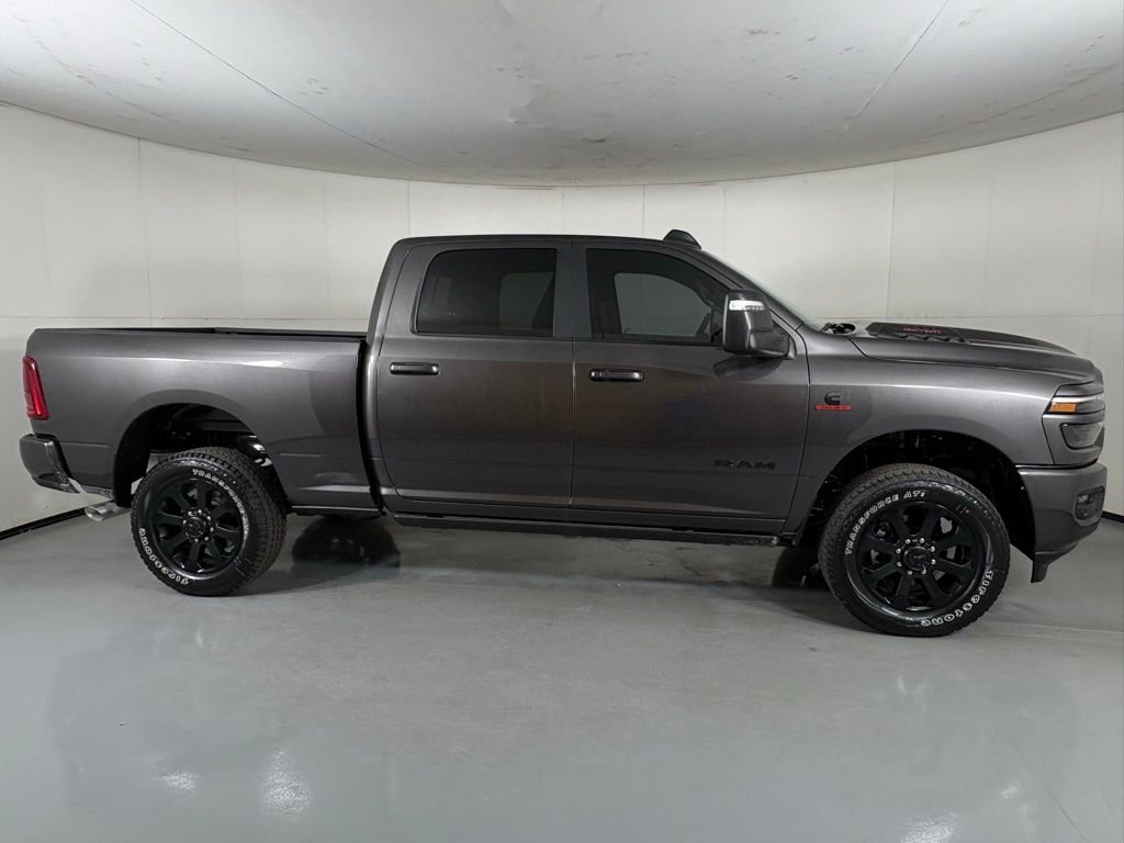 New 2026 Granite Crystal Metallic Clear-Coat Exterior Paint RAM Laramie image 9