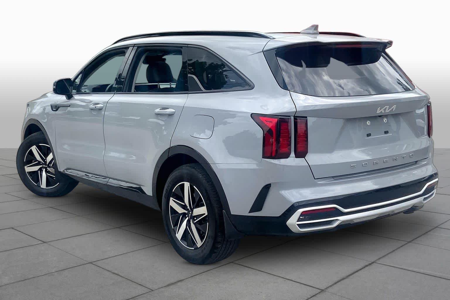 Certified Used 2022 Wolf Gray Kia EX image 11
