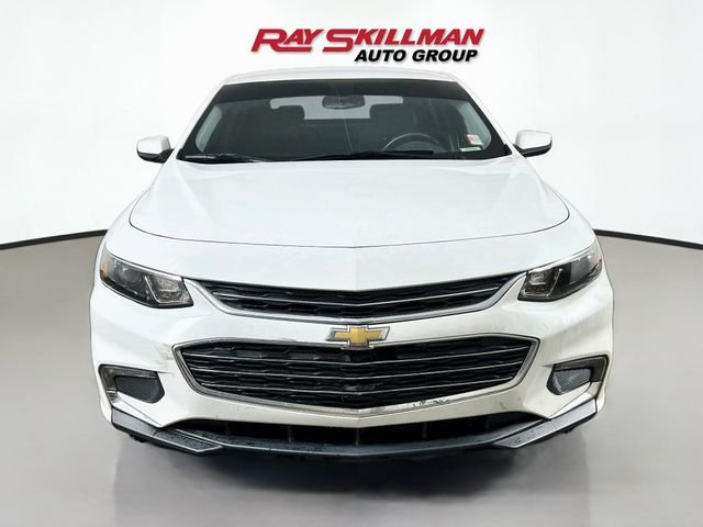 2017 Chevrolet Malibu 1LT - Photo 2