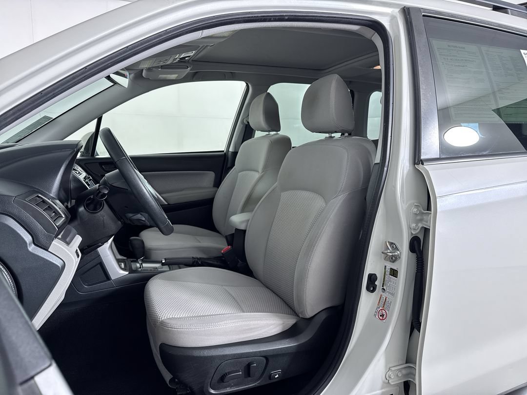 Used 2017 Crystal White Pearl Subaru Premium image 15