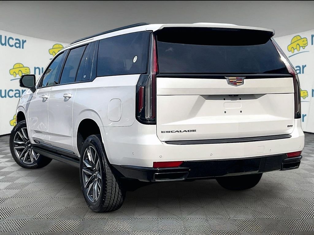Used 2021 White Cadillac Sport Platinum image 4