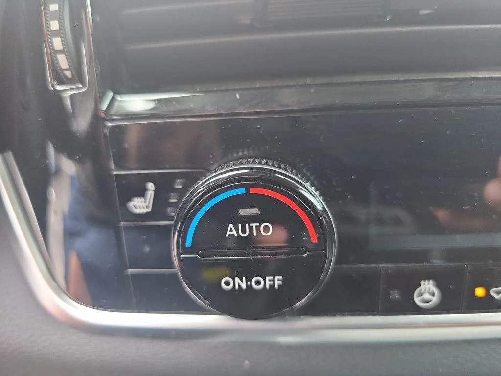 Used 2022 Caspian Blue Metallic Nissan SV image 19